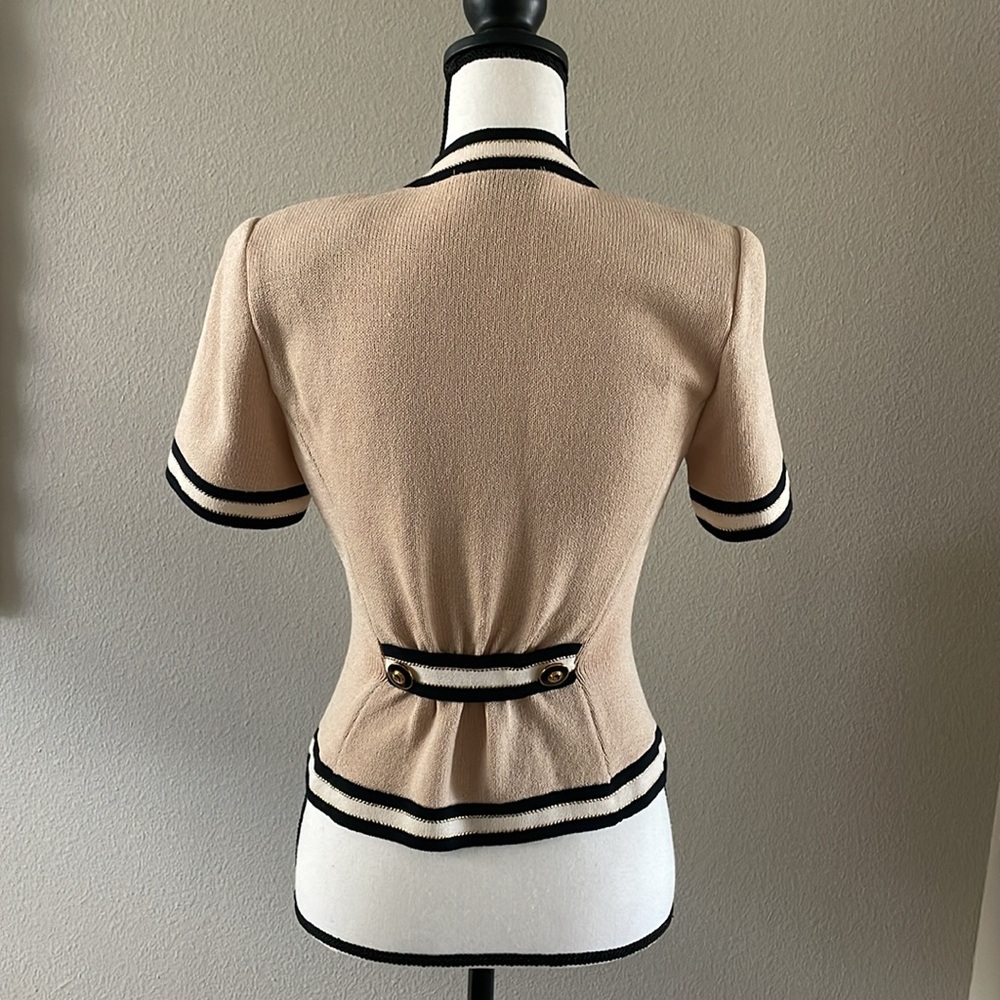 St. John Beige Short Sleeve Sweater luxury - Picture 13 of 16